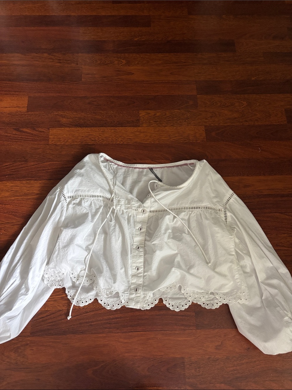 Anthropologie White Eyelet Cropped Peasant Blouse